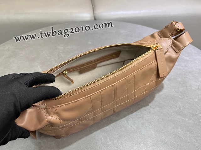 Dior专柜2025新款迪奥高仿原单D-Journey手袋超大藤格纹肩背女包 djfk1624